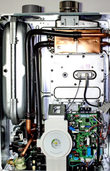 Котел настенный газовый Rinnai серии "Эконом" BR-K-16 (15.1 кВт) двухконтурный под универсальный дымоход фото